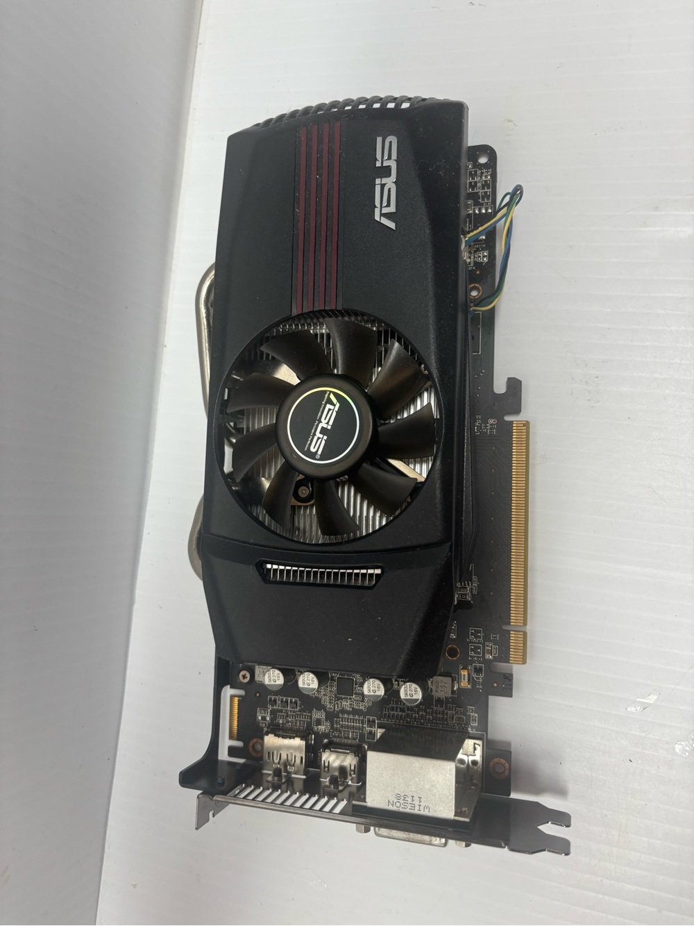 ASUS AMD EAH6850 Radeon HD 6850 GDDR5 PCI Express 2.1 x16 Video Card (read)
